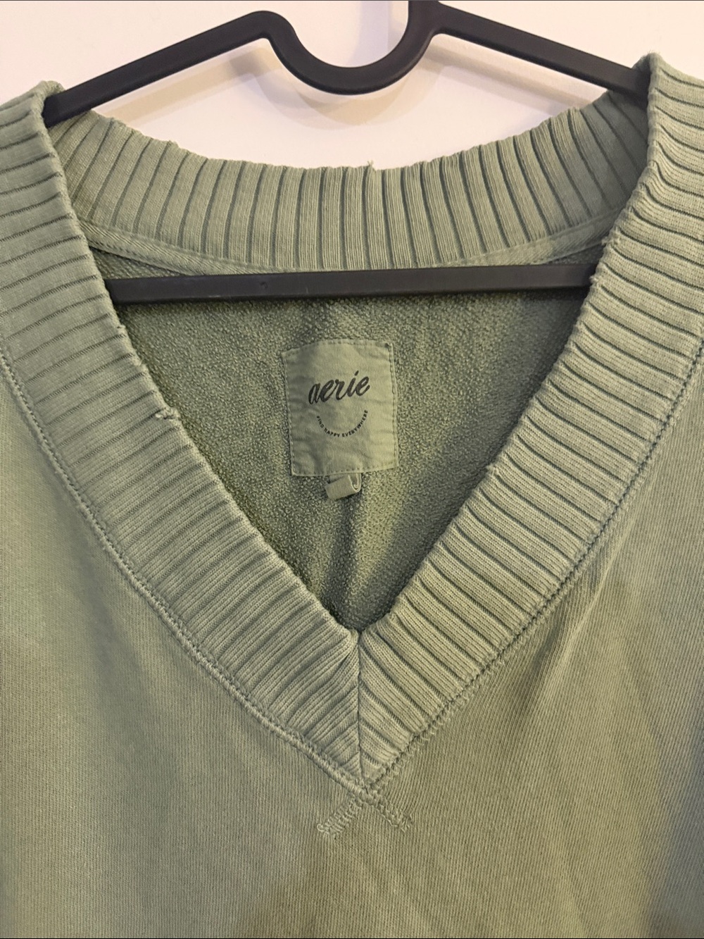 AERIE Women’s 100% Cotton V-Neck Relaxed Oversized Sweater - #300 - Picture 3 of 8
